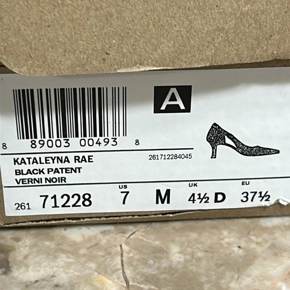 Clark’s shoes, women 7,NEW! Kataleyna Rae black patent pump.cut out,feminine - Picture 11 of 12
